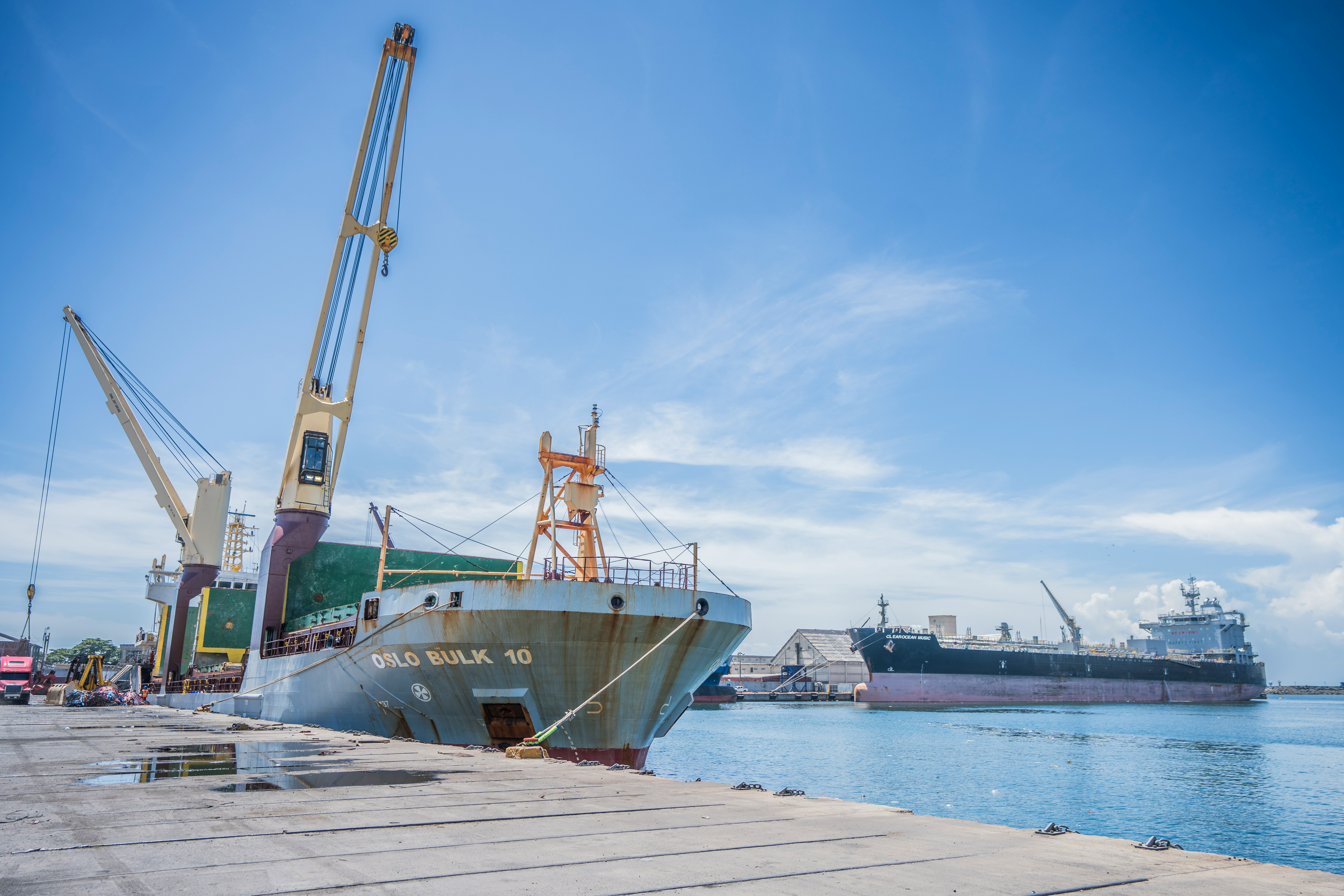 Terminal operations team coordinating loading and blending